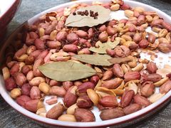 五香花生米-四季厨房 鲁菜·孔府烤鸭(高新万达店)