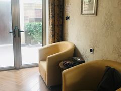 -北京热带雨林风情园酒店-停车场