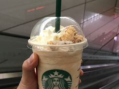 -星巴克(上海虹桥站2A检票口)