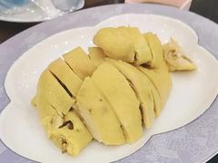 -四合·亦家本帮江浙小海鲜(马当路店)