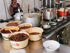 -珀玉莲花白米线店