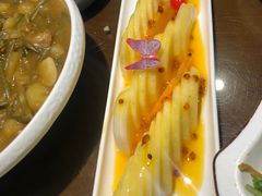 -东口码头·烧鸽子·鱼头泡饼·地方菜(金鹰悦城店)