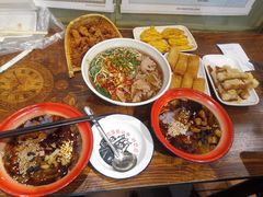 手工冰粉-爆炸头阿姨小四川正宗川味小吃(无任何分店)