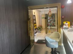 -维也纳酒店(深圳横岗塘坑地铁站店)