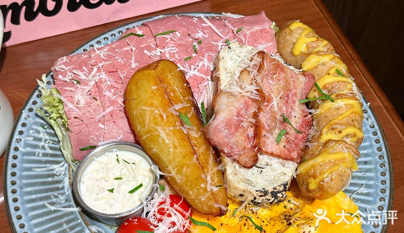 中山这家西餐果然是懂圣诞的！🥹好好吃！！