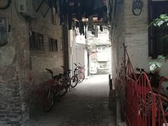 -许地士多