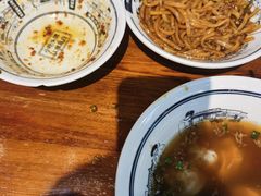 -黑白电视长沙小吃(美林M·LIVE天地东座店)