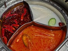 -钢管厂五区小郡肝串串香火锅(人民广场店)