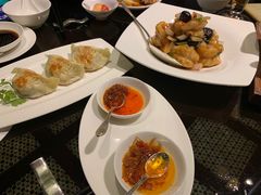 黑蒜大千虾球-北京四季酒店·采逸轩