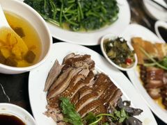 -乌文新澄海卤鹅店