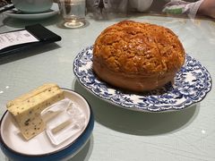 黑松露黄油菠萝包-古洋食坊·港点小馆(苏州中心店)