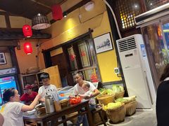 -富正毅三下锅·湘西韵味(天门山索道店)