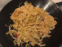 -凤凰园烤鸭店·唐山菜·传承花椒肉(老唐丰路店)