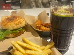 -必胜客(万达百货店)