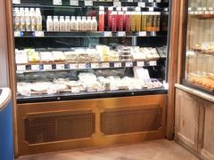 面包甜点陈列柜-巴黎贝甜(凯德MALL望京店)
