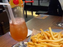 -MARU玛露音乐餐厅(大学路店)