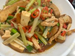 -红色湘菜馆(春风店)