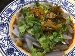 凉拌鸡豆粉-三锅莊·牦牛肉火锅·香格里拉特色藏餐宴请餐厅(昆明创始店)