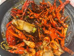 -肥肥虾庄·金牌油焖大虾(汉口城市广场店)