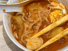 -三清洞摩西韩式年糕火锅(威高广场店)