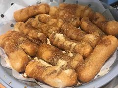 -龍歌自助小火锅(市南金茂湾店)