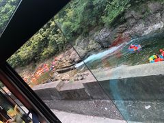 -安吉龙王山峡谷漂流