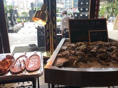 -大中华希尔顿酒店-念自助餐·嗨啤·小龙虾
