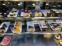 面包甜点陈列柜-红跑车(三牌楼店)