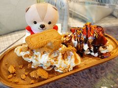 花生醬窩夫&nbsp;|&nbsp;士多啤梨朱古力窩夫-layback cafe & bar