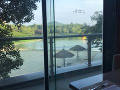 -上海佘山世茂艾美酒店