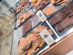 -Laderach 莱德拉(上海环贸iapm店)