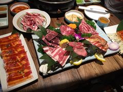 -明洞阿姨·韩式酱蟹烤肉·创意料理(三元桥店)