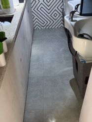 -PE SALON