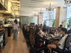 -圣丰索菲特·2 On 988 Café 自助餐厅