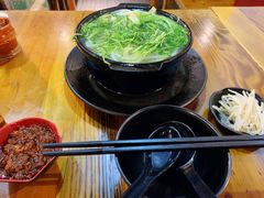 -丽虹云南过桥米线(兴工街店)