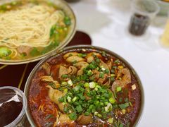 -胥佳烧鸡公牛肉面馆