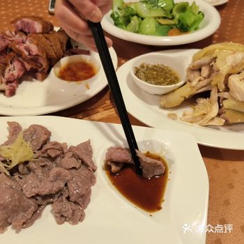 生炒水通芥: 够锅气，就是油左dd 白灼牛肉