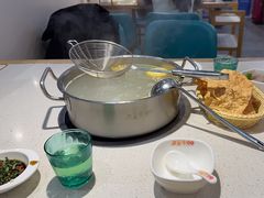 -浪里寻·臻牛养生牛肉火锅(方圆荟店)