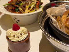 -桂满陇·江南茶餐厅·蟹黄小笼汤包(中山公园店)