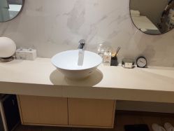 -香港倾城国际·美容美体中心