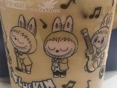 茉莉花香拿铁-瑞幸咖啡(时代TIT广场店)