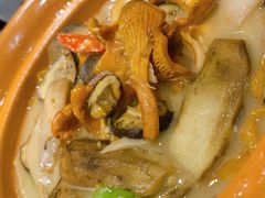 -半山腰·云南菜(侨福芳草地店)