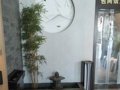 -严记小天府酸菜鱼(西四路店)