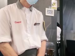 -海底捞火锅(长宁路龙之梦店)