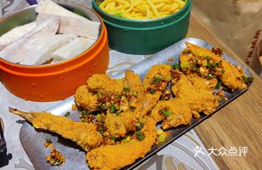 Fried Chicken Wing Tips in Braised Sauce