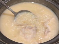 生滚鱼片粥-颐和•海鲜砂锅粥•啫啫煲(奥林匹克广场店)