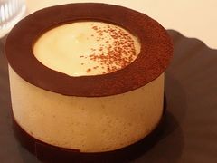 -潮一不贰·法式甜品·生日蛋糕·西式简餐(外滩店)