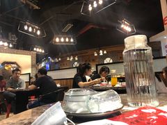 大堂-还是那家•秘制活鱼现烤•香辣美蛙(独墅湖邻里中心店)