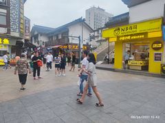 -南门头上美食街