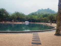 -腾冲洞山温泉村